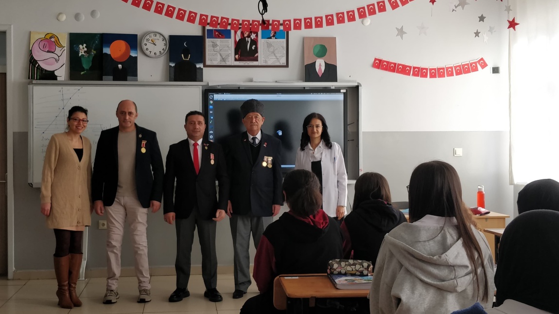 Türkiye Harp Malulü Gaziler, Şehit Dul ve Yetimleri Derneği Okulumuz Öğrencilerine Konferans Verdi